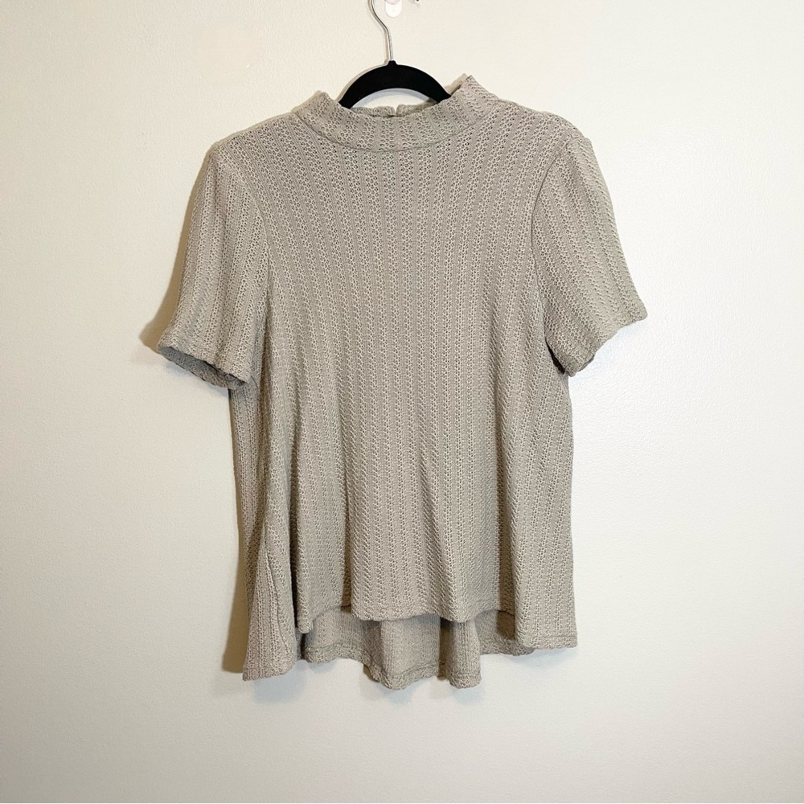 Doe & Rae Green Knit Mockneck Short Sleeve Blouse Size Large